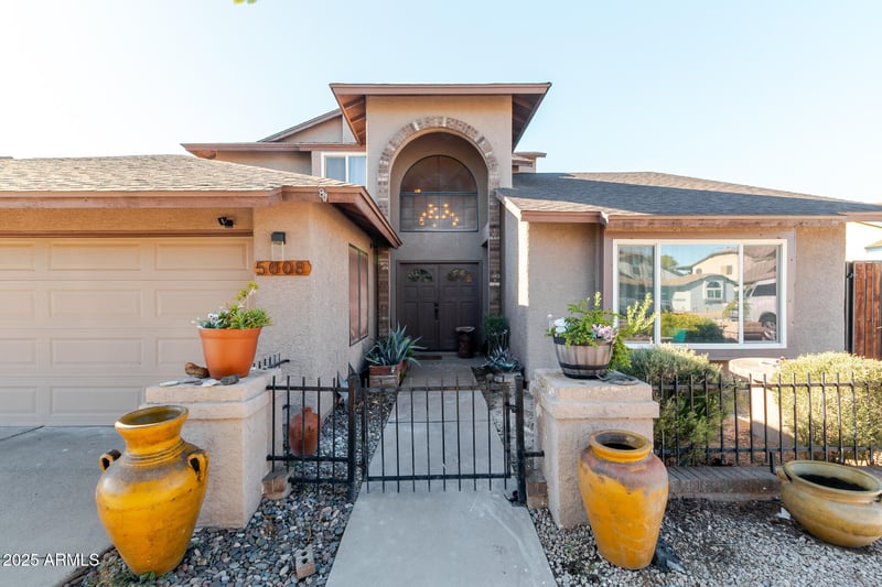 5008 Dallas St, Mesa, AZ 85205