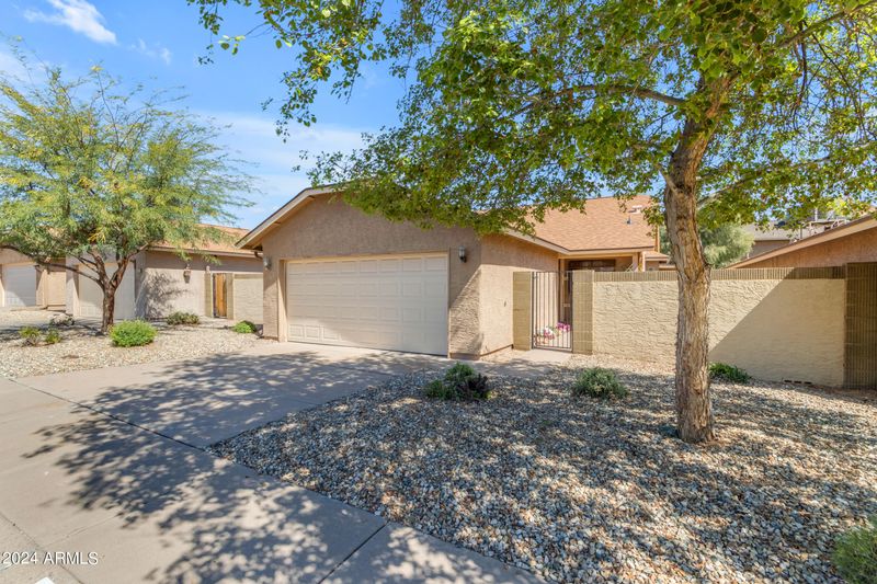5008 E Shomi St, Phoenix, AZ 85044