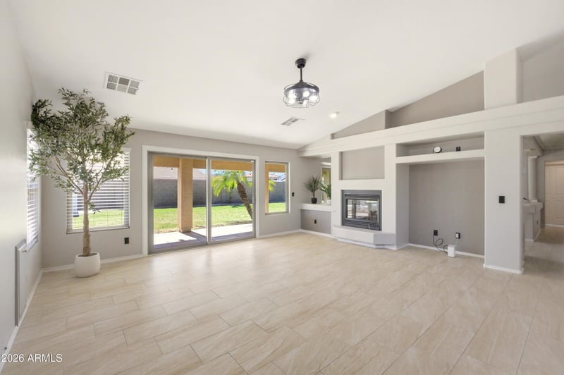 5009 Gwen St, Laveen, AZ 85339