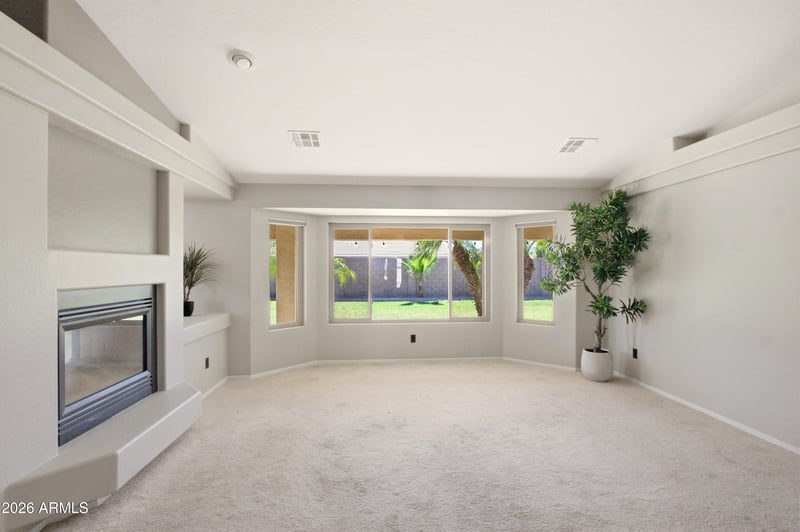 5009 Gwen St, Laveen, AZ 85339