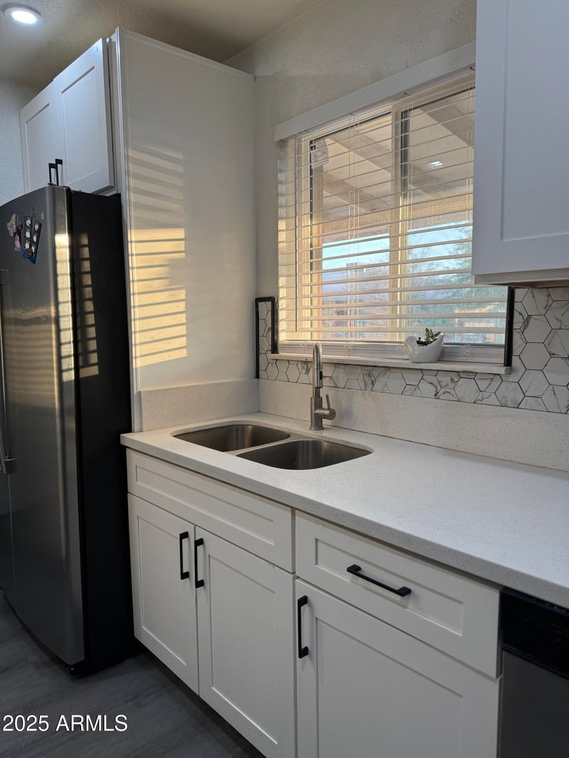 501 47th Pl, Phoenix, AZ 85008