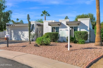 501 Calavar Rd, Phoenix, AZ 85022