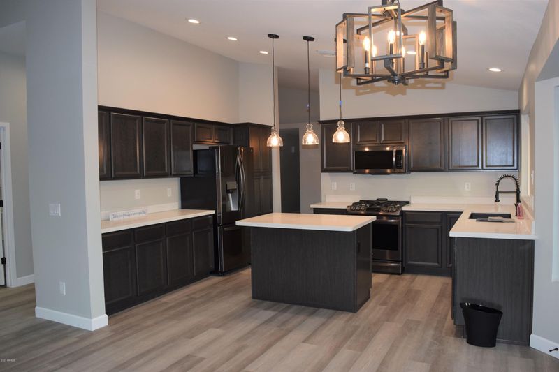 501 E Tanya Rd, Phoenix, AZ 85086