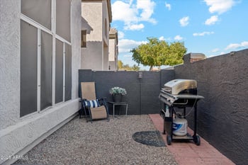 501 Sunrise Dr, Gilbert, AZ 85233