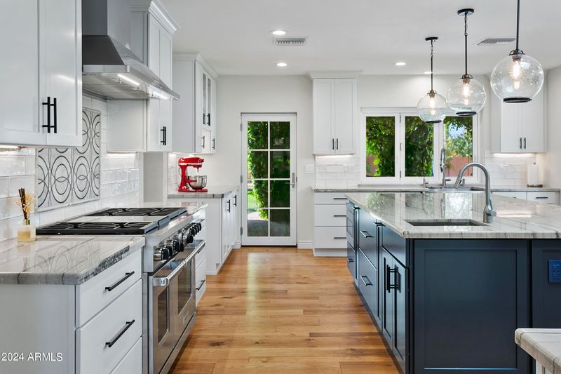 501 W Mclellan Blvd, Phoenix, AZ 85013
