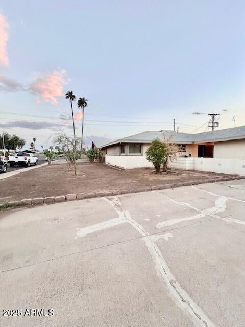 5010 60th Dr, Glendale, AZ 85301