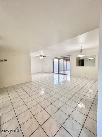 5010 60th Dr, Glendale, AZ 85301