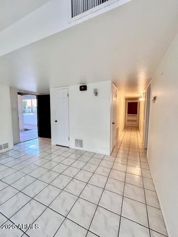 5010 60th Dr, Glendale, AZ 85301