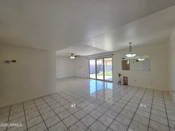 5010 60th Dr, Glendale, AZ 85301