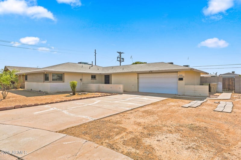 5010 N 60th Dr, Glendale, AZ 85301