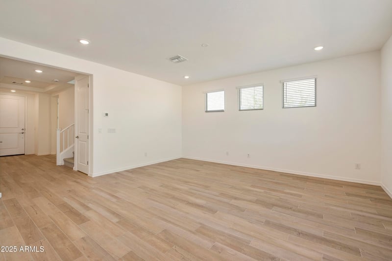 5010 Walatowa St, Laveen, AZ 85339