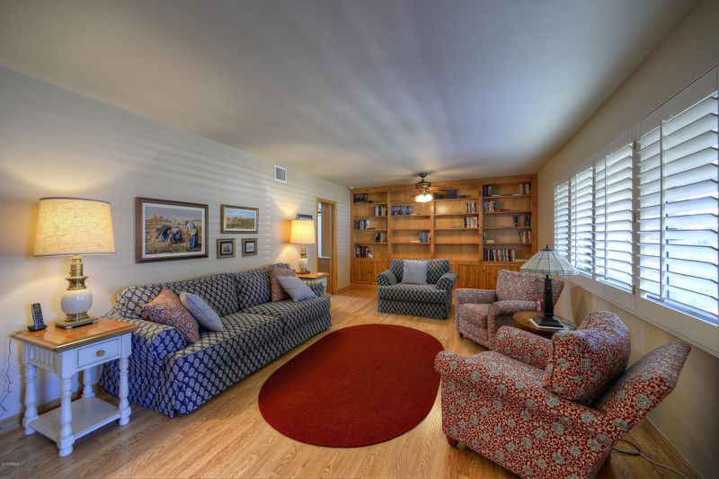 5011 E Mitchell Dr, Phoenix, AZ 85018