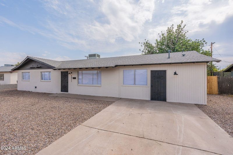 5011 W Avalon Dr, Phoenix, AZ 85031