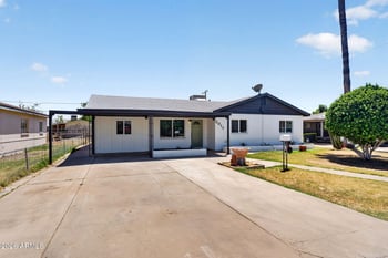 5011 Flynn Ln, Glendale, AZ 85301