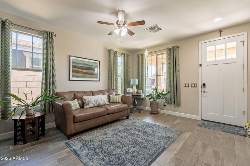 5012 Girard St, Gilbert, AZ 85298