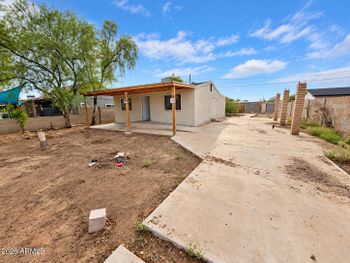 5012 S 35th Dr, Phoenix, AZ 85041
