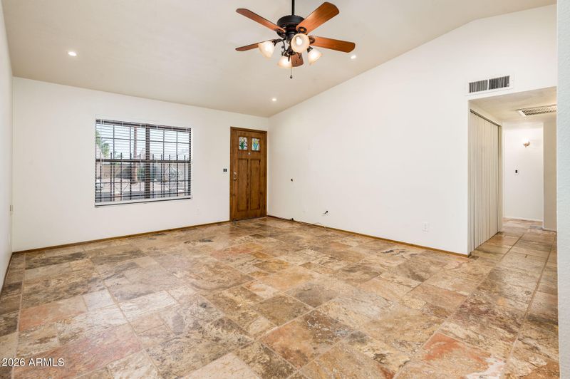 5013 E Shasta St, Phoenix, AZ 85044
