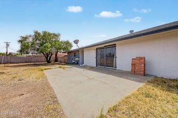 5013 21st Way, Phoenix, AZ 85040