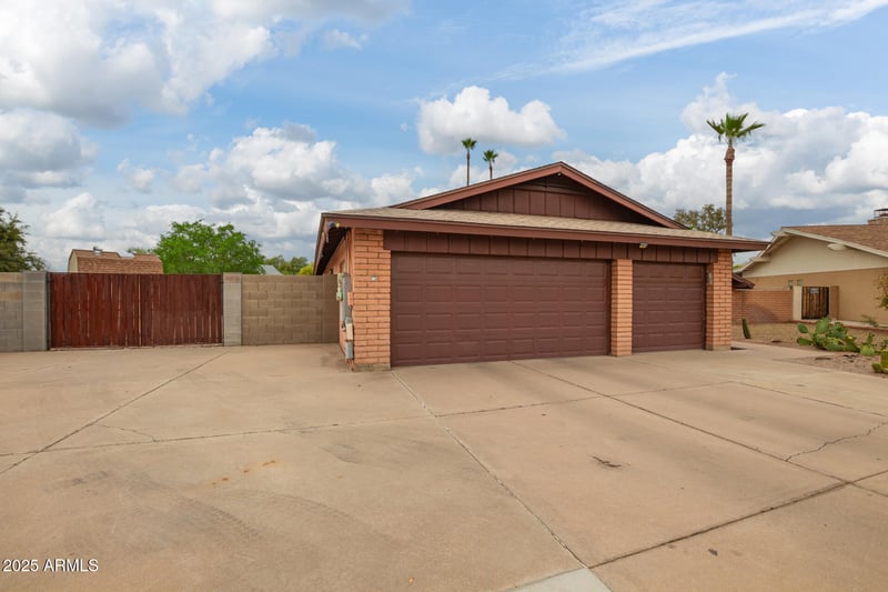 5016 Ruth Ave, Glendale, AZ 85302