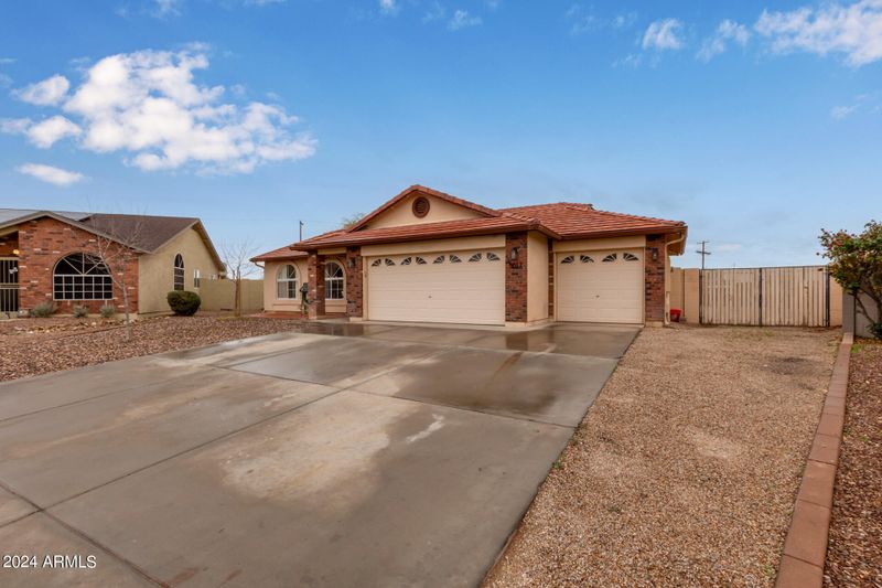 5017 E Rousay Dr, San Tan Valley, AZ 85140
