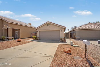 5017 W Wikieup Ln, Glendale, AZ 85308