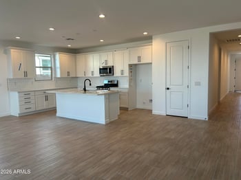 5018 Chuck Box Rd, Laveen, AZ 85339