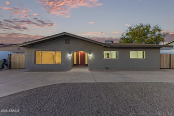5018 Maryland Ave, Glendale, AZ 85301