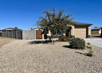 502 Brandeis Dr, Morristown, AZ 85342