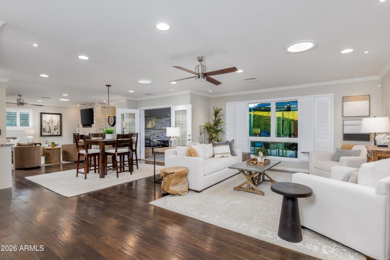 502 E Kaler Dr, Phoenix, AZ 85020