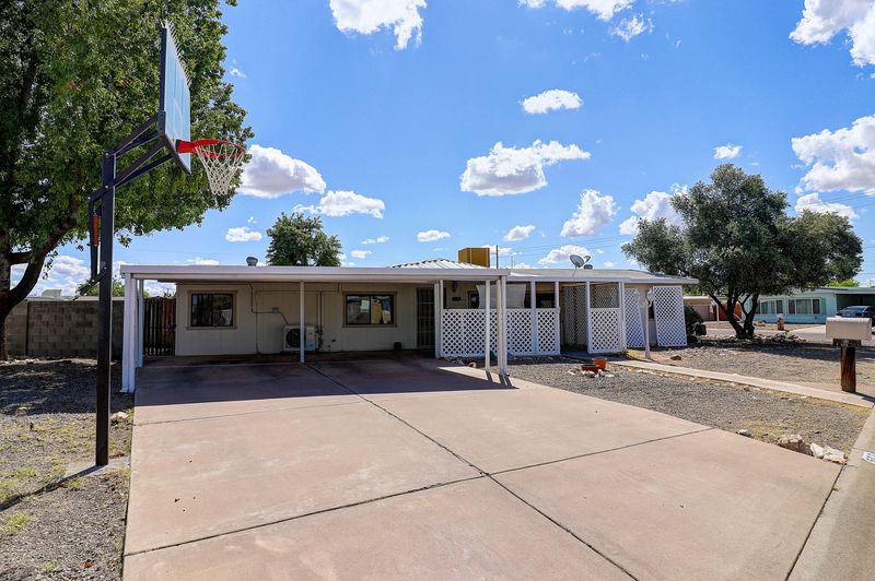 502 E Libby St, Phoenix, AZ 85022