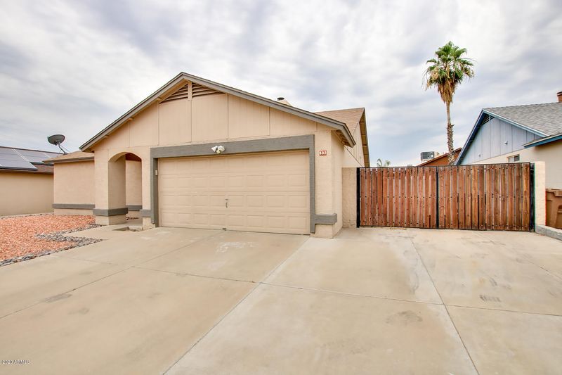 502 N 63rd Pl, Mesa, AZ 85205