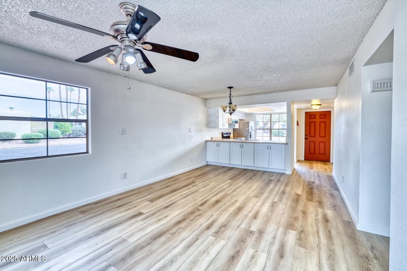 502 Saguaro Way, Mesa, AZ 85208
