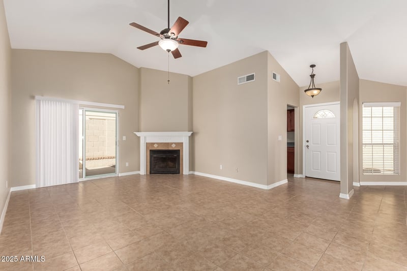 502 Topeka Dr, Phoenix, AZ 85024