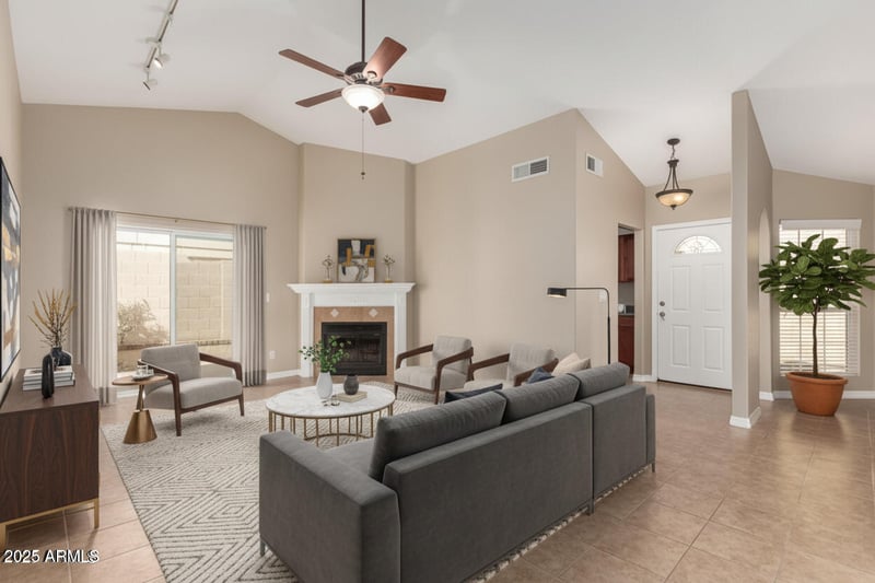 502 Topeka Dr, Phoenix, AZ 85024