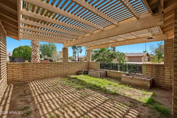 5020 Royal Palm Rd, Glendale, AZ 85302