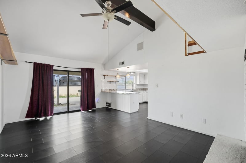 5020 Royal Palm Rd, Glendale, AZ 85302