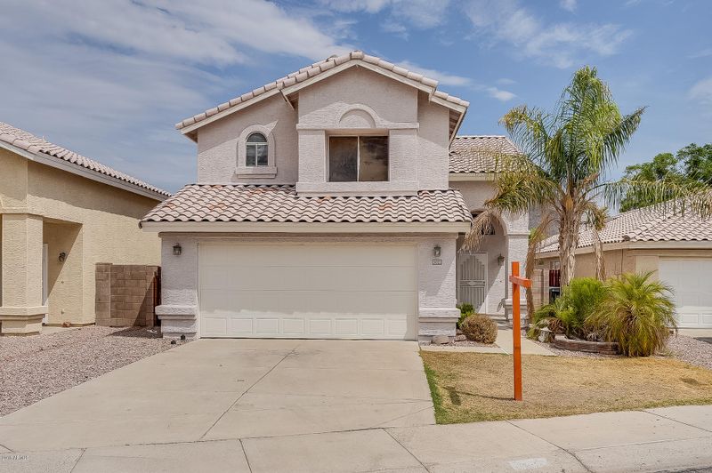 5022 W Wikieup Ln, Glendale, AZ 85308
