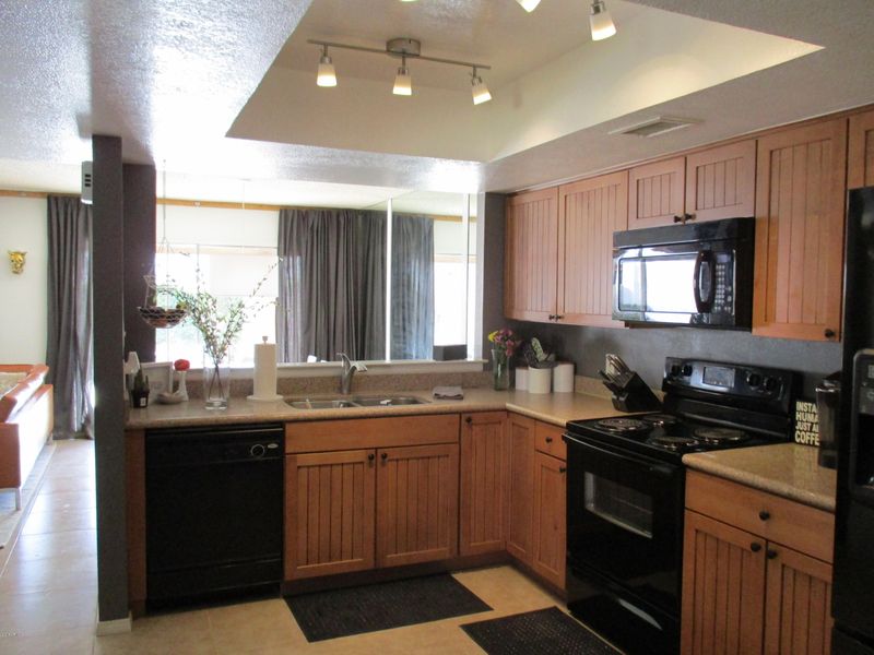 5023 W Evans Dr, Glendale, AZ 85306