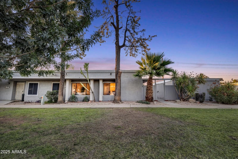 5024 New World Dr, Glendale, AZ 85302