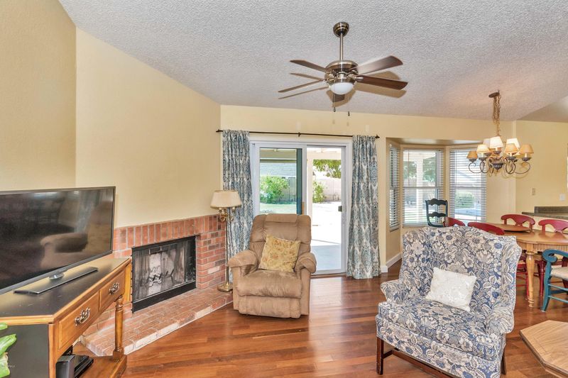 5027 E Fairbrook Cir, Mesa, AZ 85205