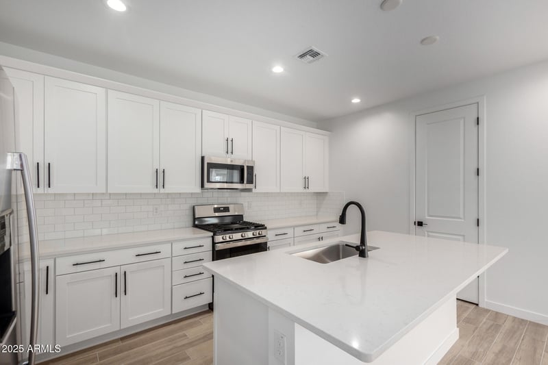5027 Hardtack Trl, Laveen, AZ 85339