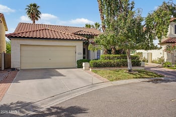 5027 Vaughn Dr, Phoenix, AZ 85044