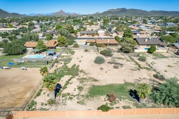 5027 W Soft Wind Dr, Glendale, AZ 85310