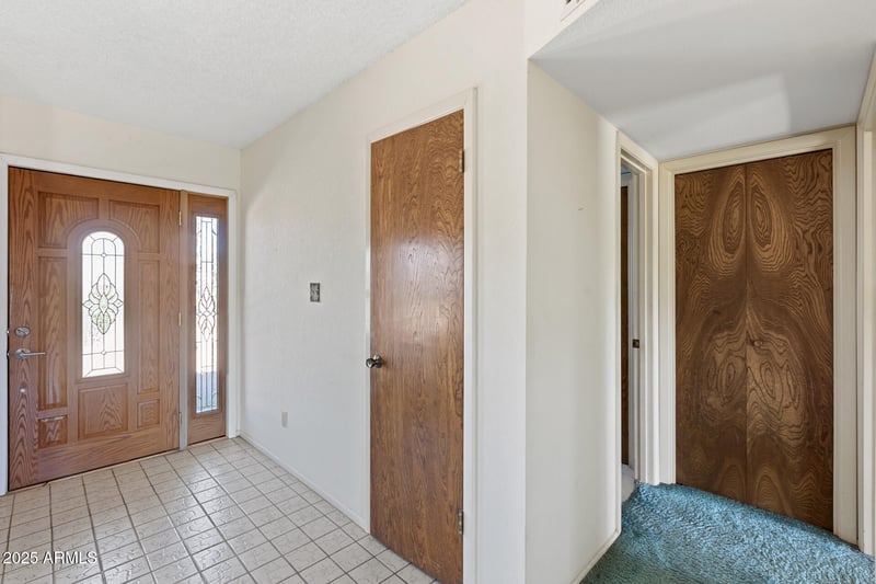 5027 W Soft Wind Dr, Glendale, AZ 85310