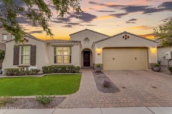 5028 Centric Way, Mesa, AZ 85212