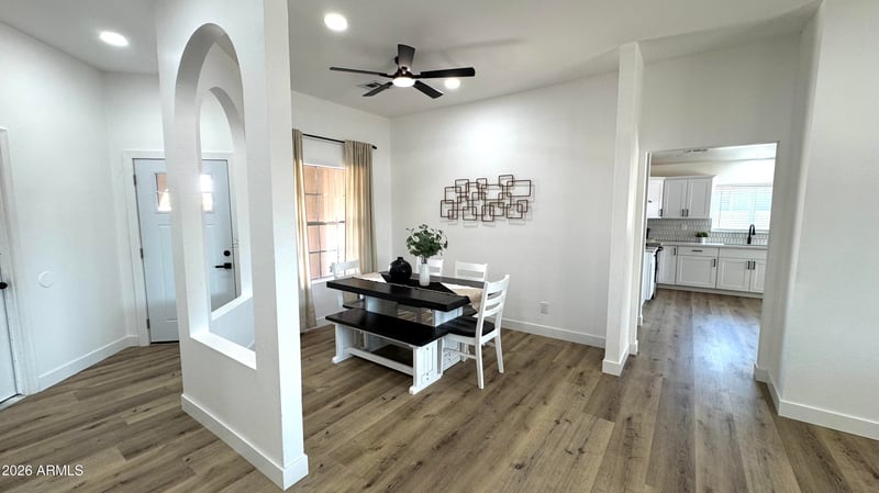 5028 102nd Ave, Glendale, AZ 85307
