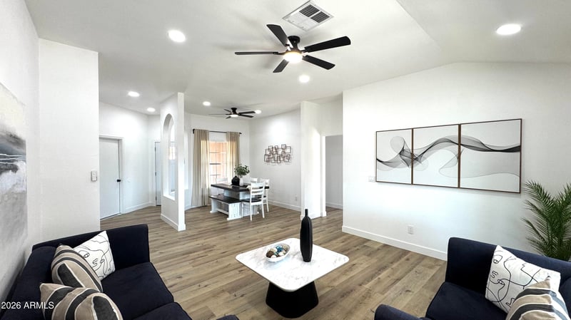 5028 102nd Ave, Glendale, AZ 85307