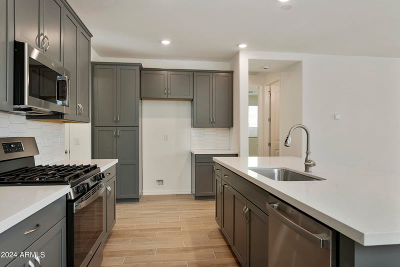 5028 Stray Horse Ln, Laveen, AZ 85339