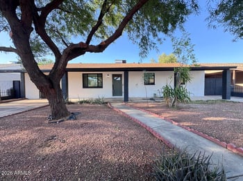 5028 W Krall St, Glendale, AZ 85301