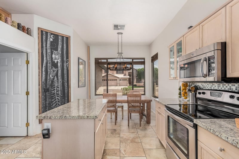 503 Helena Dr, Phoenix, AZ 85023